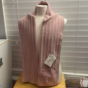 ROXY warm pink scarf
